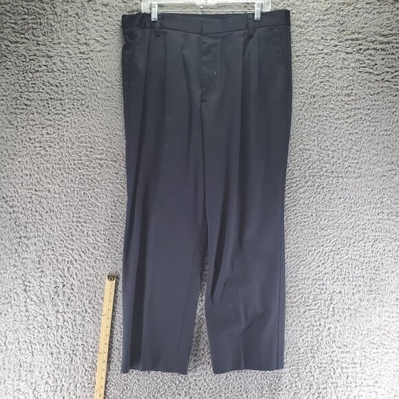 Dockers Pants Mens 36x30 Black D3 Classic Fit Trousers 100% Cotton - Picture 1 of 9